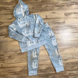 Boys Jordan Hoodie & Jogger Set – Size 6